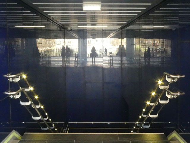 P1009055