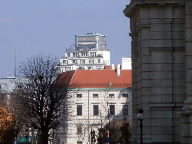 P3240047