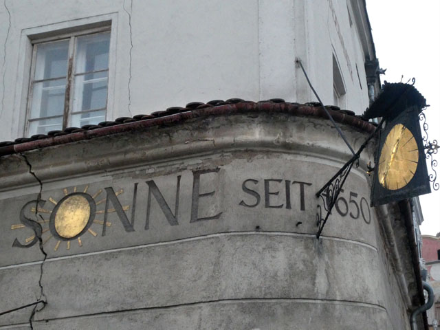 P1009559