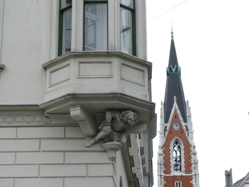 11062009 (1)
