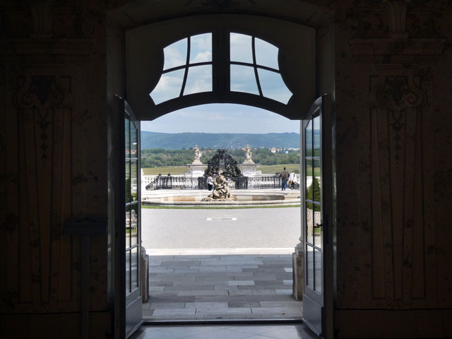 P1005816