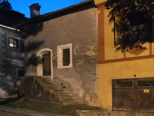 P1007893