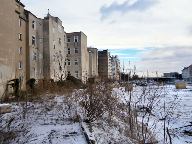 PC300062