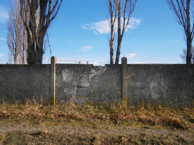 PC270078