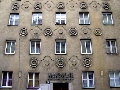 P3232836